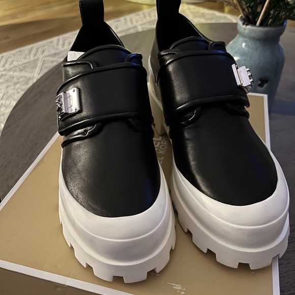 Michael Kors Buckle-Detail Padma Strap Loafers Flat Shoes Size 7.5M Mrsp$288 - Picture 9 of 9